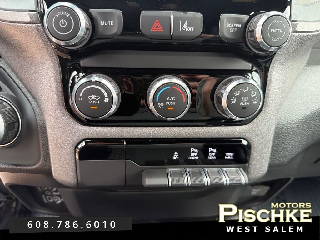 2025 RAM Ram 1500 Tradesman Crew Cab 4x4 5'7' Box