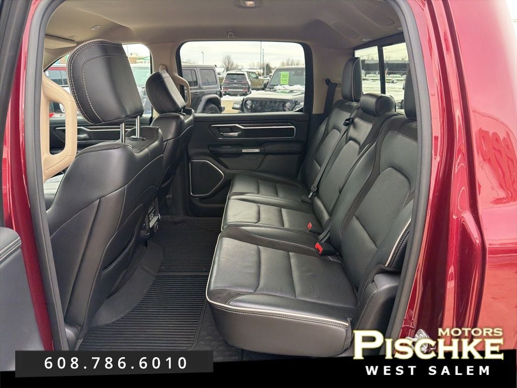 2020 RAM 1500 Laramie Crew Cab 4x4 5'7' Box