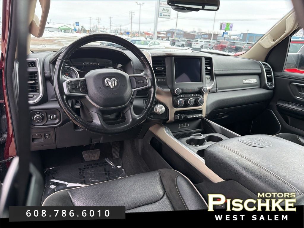 2020 RAM 1500 Laramie Crew Cab 4x4 5'7' Box