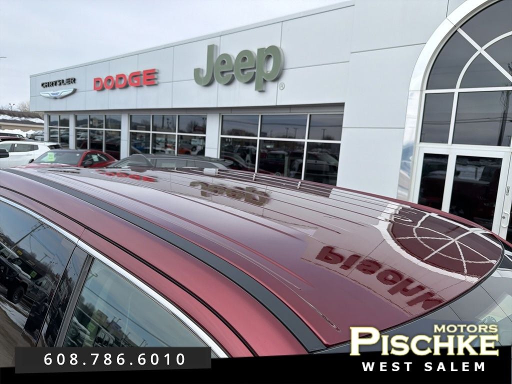 2020 RAM 1500 Laramie Crew Cab 4x4 5'7' Box