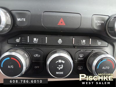 2020 RAM 1500 Laramie Crew Cab 4x4 5'7' Box