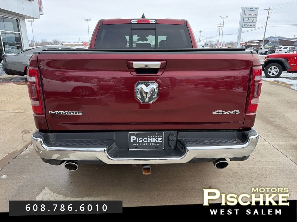 2020 RAM 1500 Laramie Crew Cab 4x4 5'7' Box