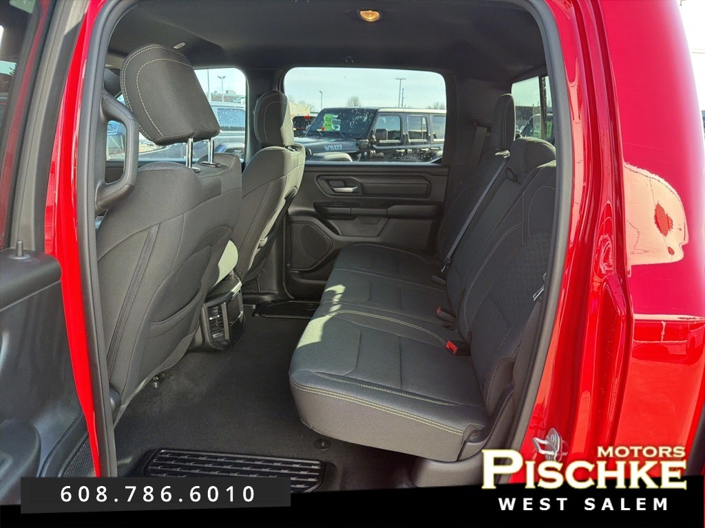 2025 RAM 1500 Tradesman Crew Cab 4x4 6'4' Box