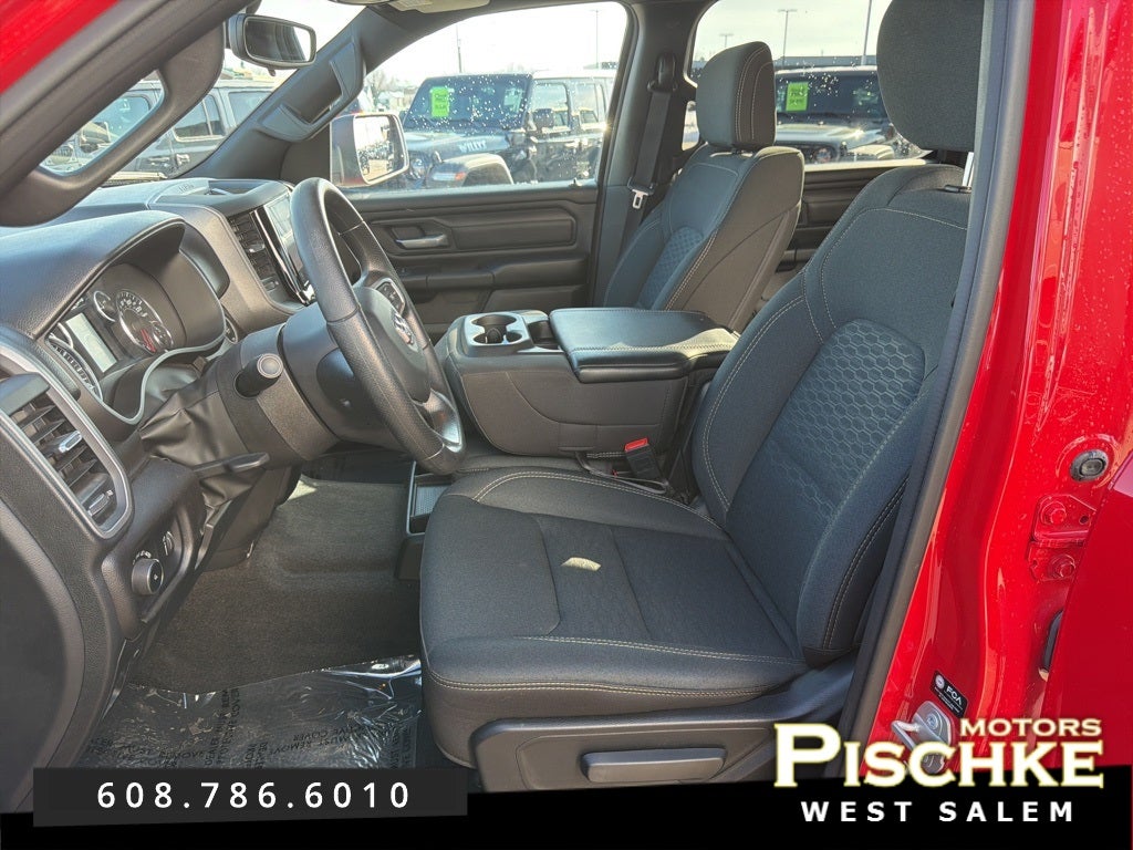 2025 RAM 1500 Tradesman Crew Cab 4x4 6'4' Box