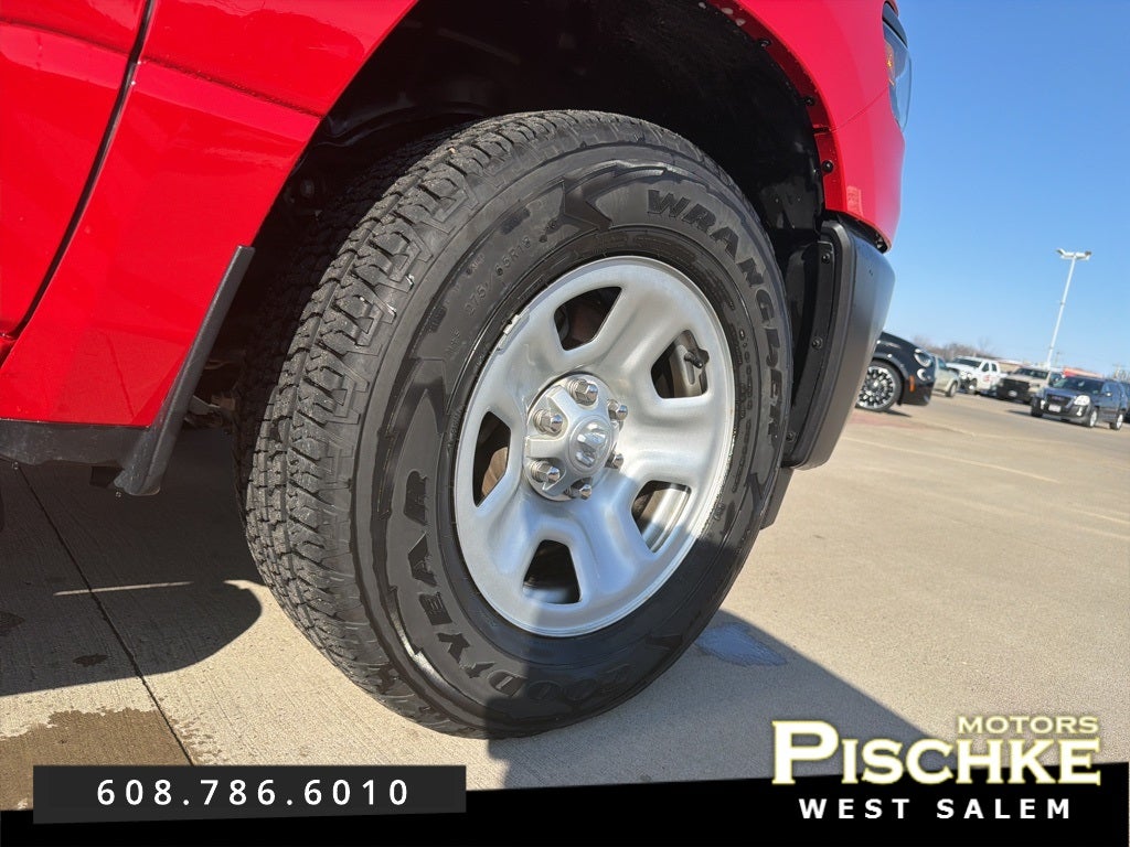 2025 RAM 1500 Tradesman Crew Cab 4x4 6'4' Box