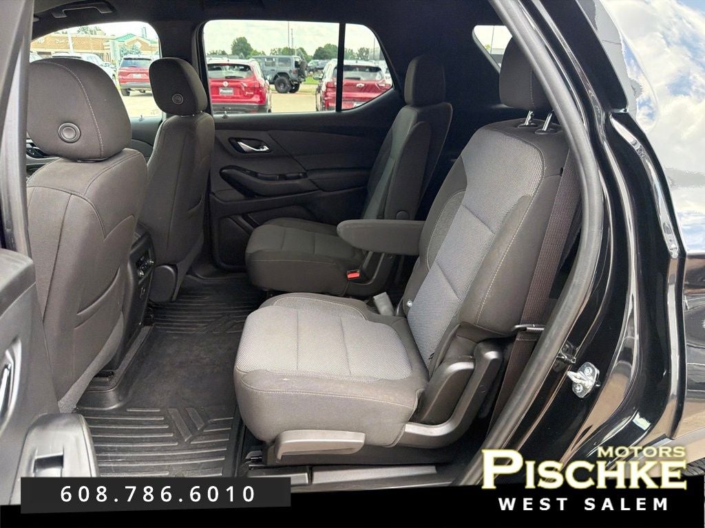2023 Chevrolet Traverse AWD LT Cloth