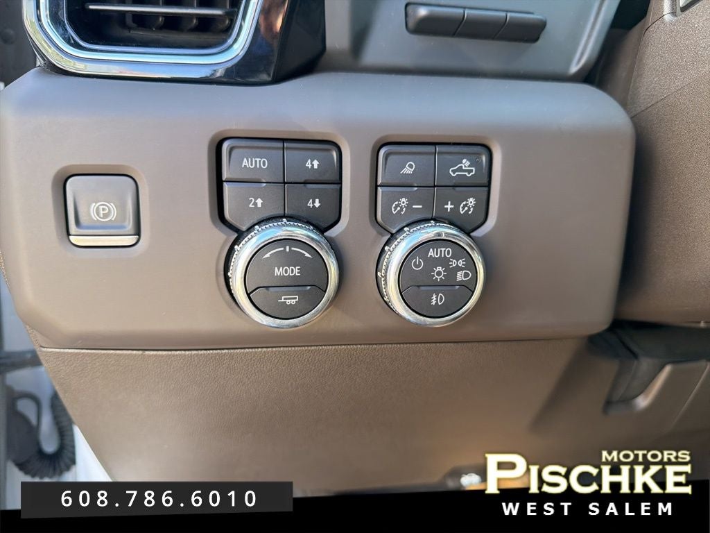 2024 GMC Sierra 2500HD 4WD Crew Cab Standard Bed Denali