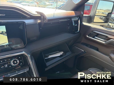 2024 GMC Sierra 2500HD 4WD Crew Cab Standard Bed Denali