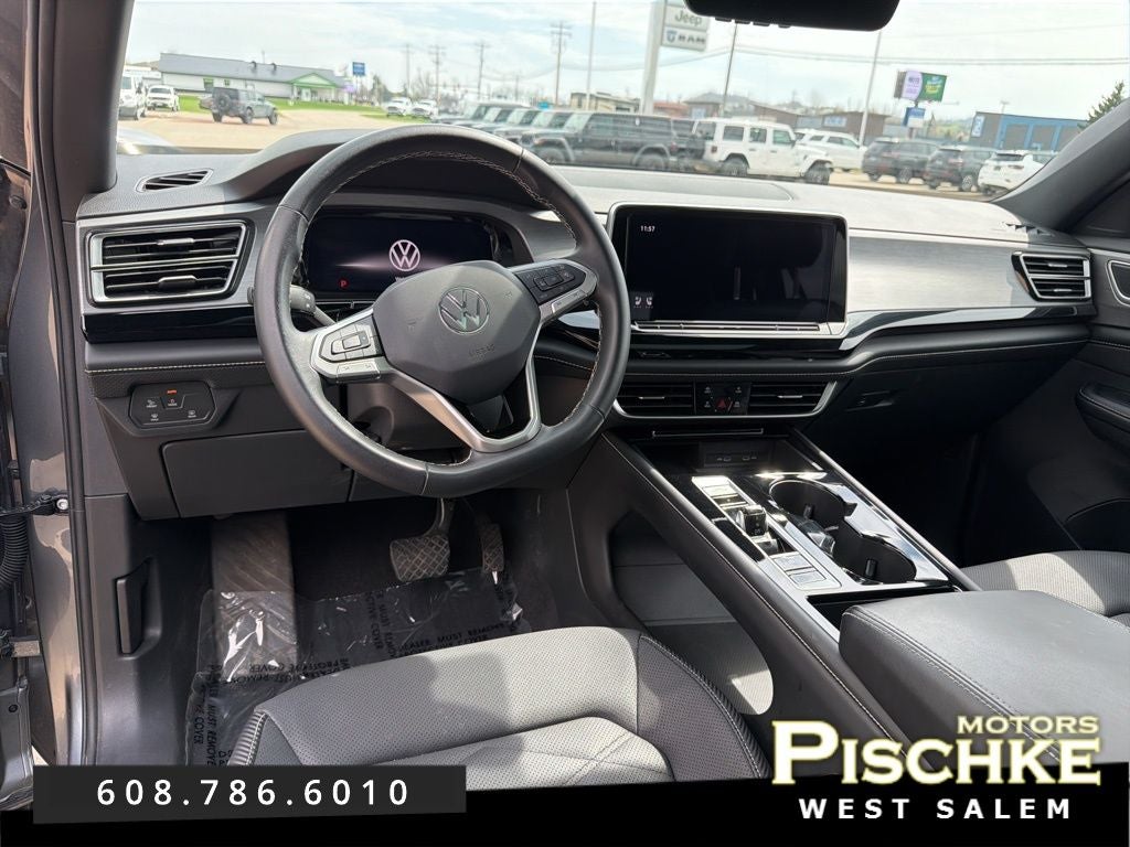 2024 Volkswagen Atlas Cross Sport 2.0T SE w/Technology