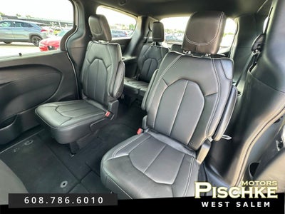 2026 Chrysler Voyager LX