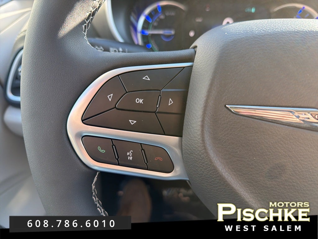 2023 Chrysler Pacifica Hybrid Touring L
