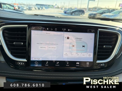 2023 Chrysler Pacifica Hybrid Touring L