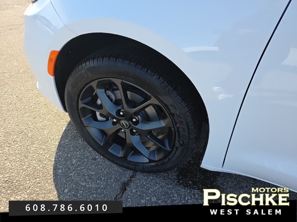 2026 Chrysler Pacifica PACIFICA SELECT AWD