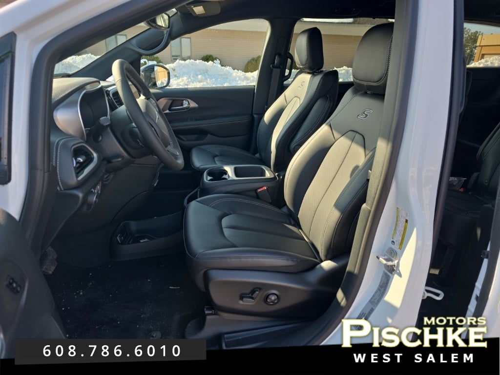 2026 Chrysler Pacifica PACIFICA SELECT AWD