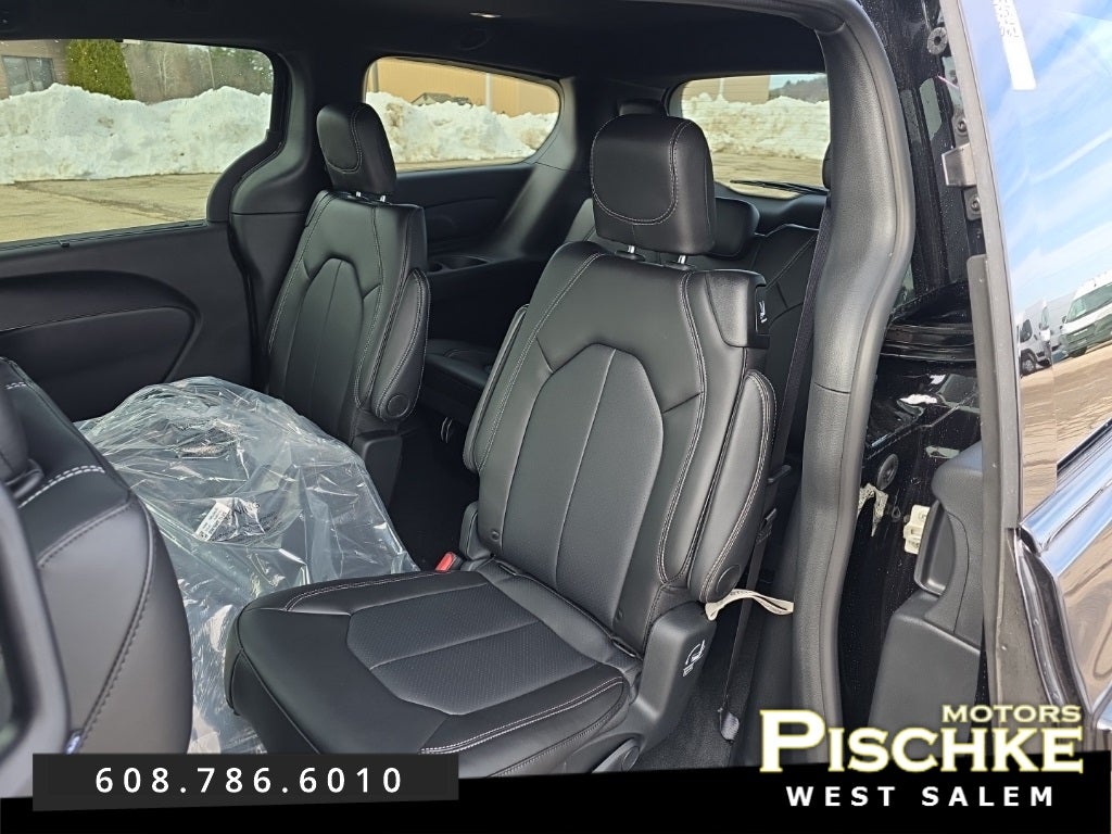 2026 Chrysler Pacifica PACIFICA SELECT AWD