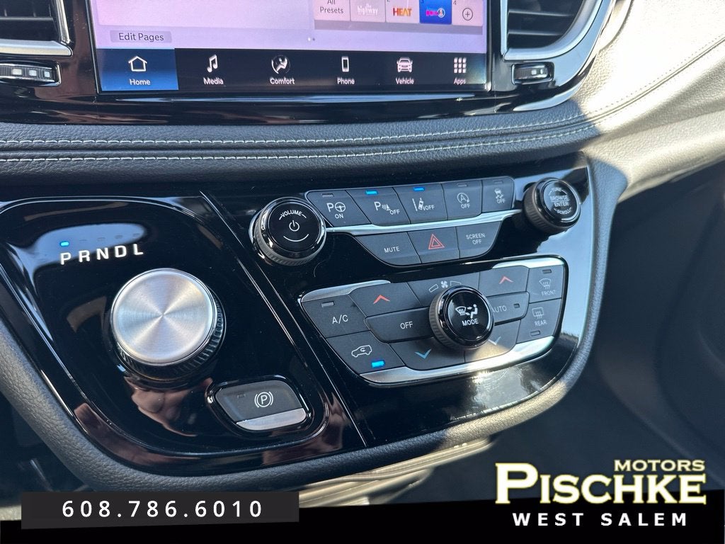 2025 Chrysler Pacifica Select