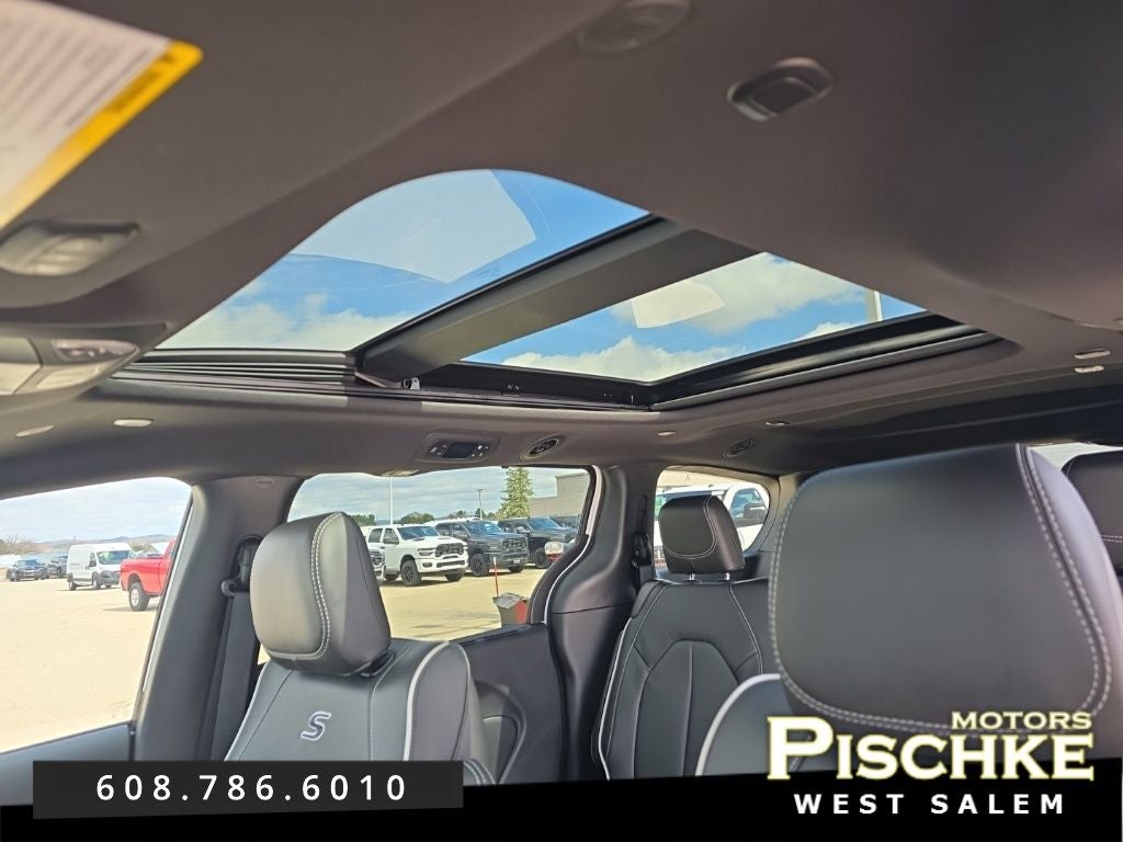 2026 Chrysler Pacifica PACIFICA LIMITED AWD