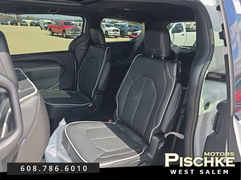 2026 Chrysler Pacifica PACIFICA LIMITED AWD