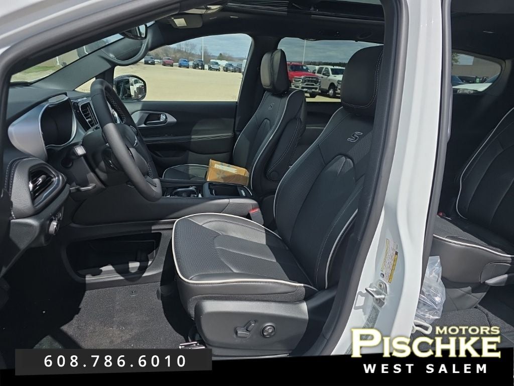 2026 Chrysler Pacifica PACIFICA LIMITED AWD