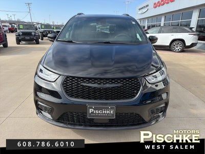 2025 Chrysler Pacifica Limited AWD