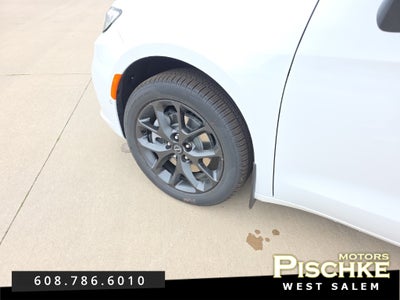 2026 Chrysler Pacifica PACIFICA LIMITED AWD