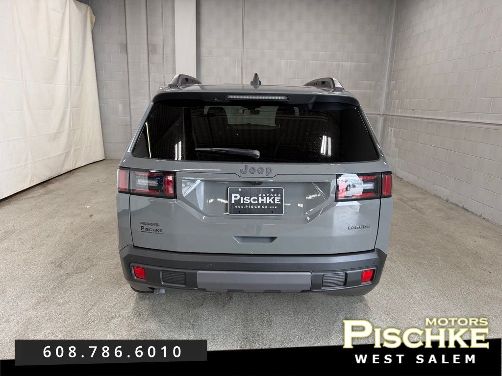 2026 Jeep Cherokee CHEROKEE LAREDO 4X4