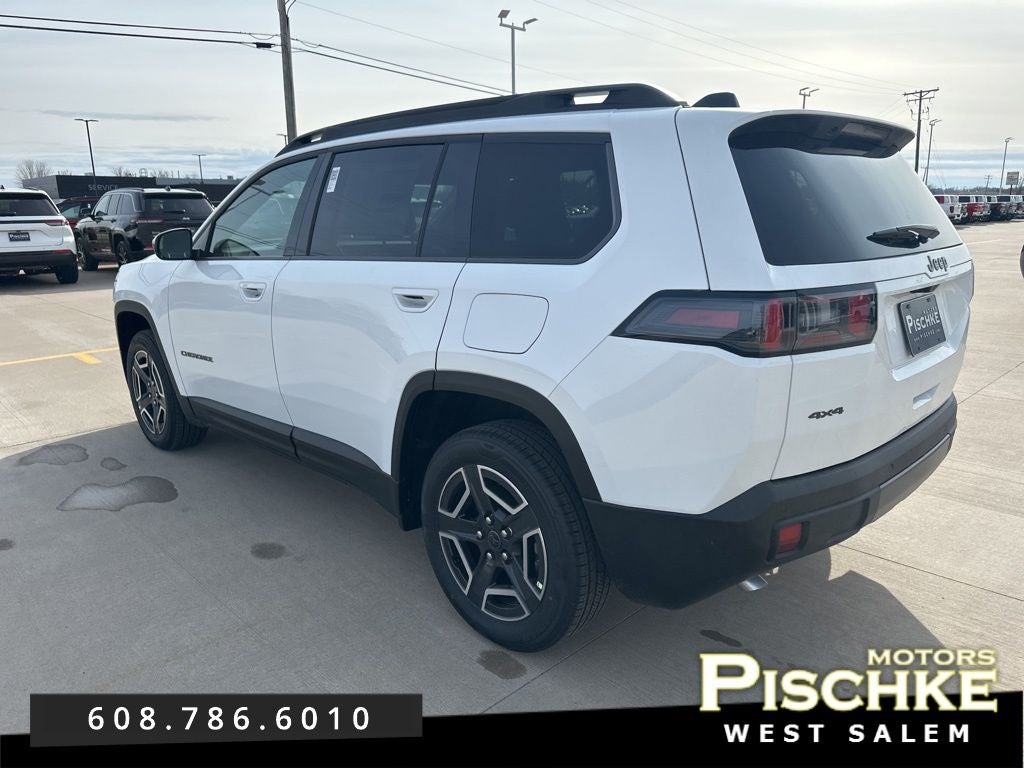 2026 Jeep Cherokee CHEROKEE LAREDO 4X4