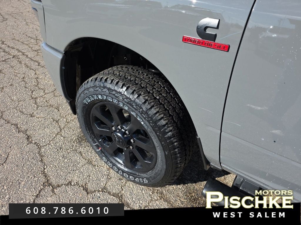 2026 RAM Ram 2500 RAM 2500 BLACK EXPRESS CREW CAB 4X4 6'4' BOX