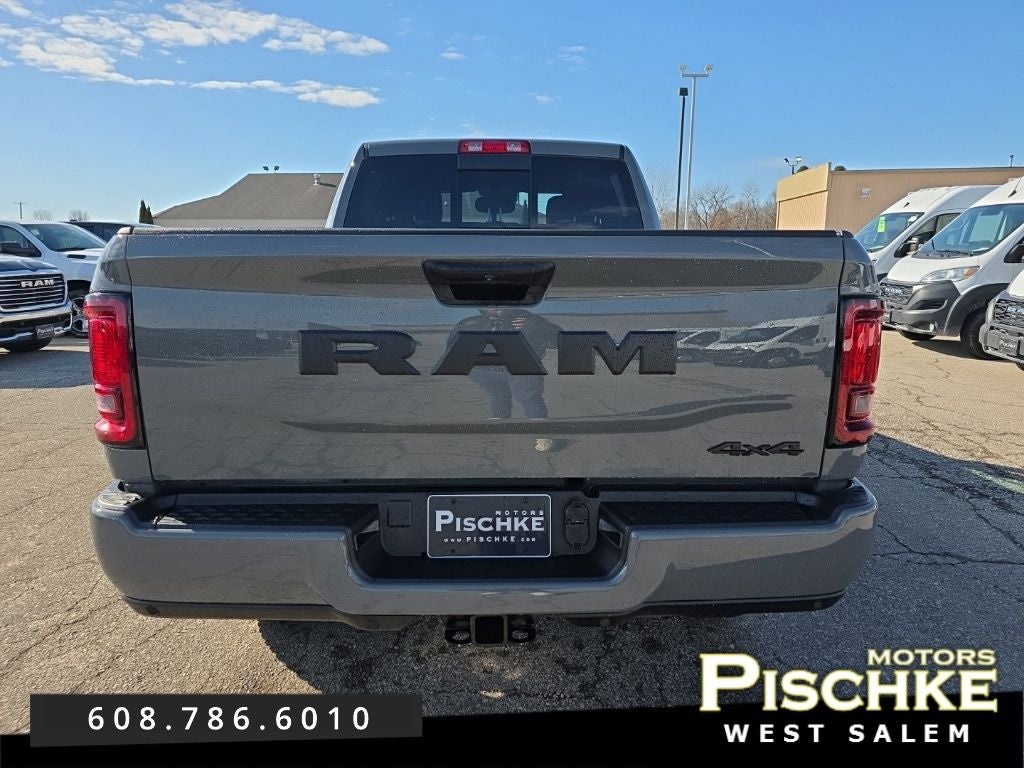 2026 RAM Ram 2500 RAM 2500 BLACK EXPRESS CREW CAB 4X4 6'4' BOX