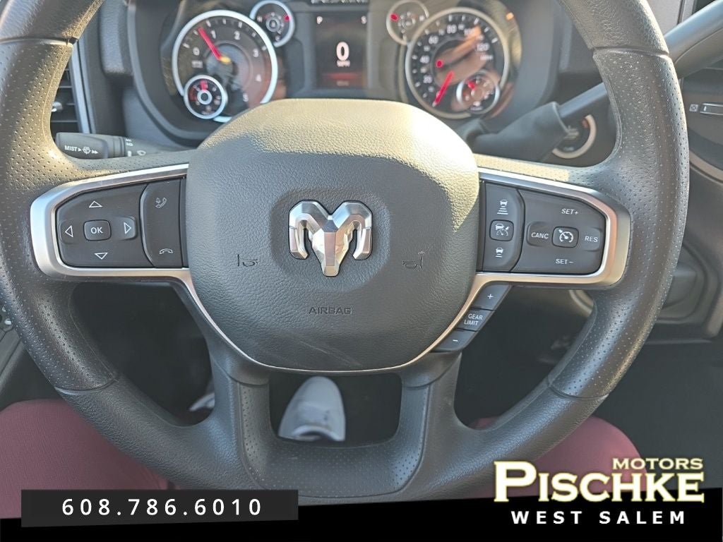 2026 RAM Ram 2500 RAM 2500 BLACK EXPRESS CREW CAB 4X4 6'4' BOX