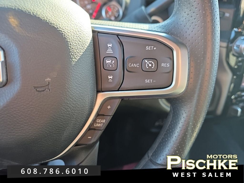 2026 RAM Ram 2500 RAM 2500 BLACK EXPRESS CREW CAB 4X4 6'4' BOX