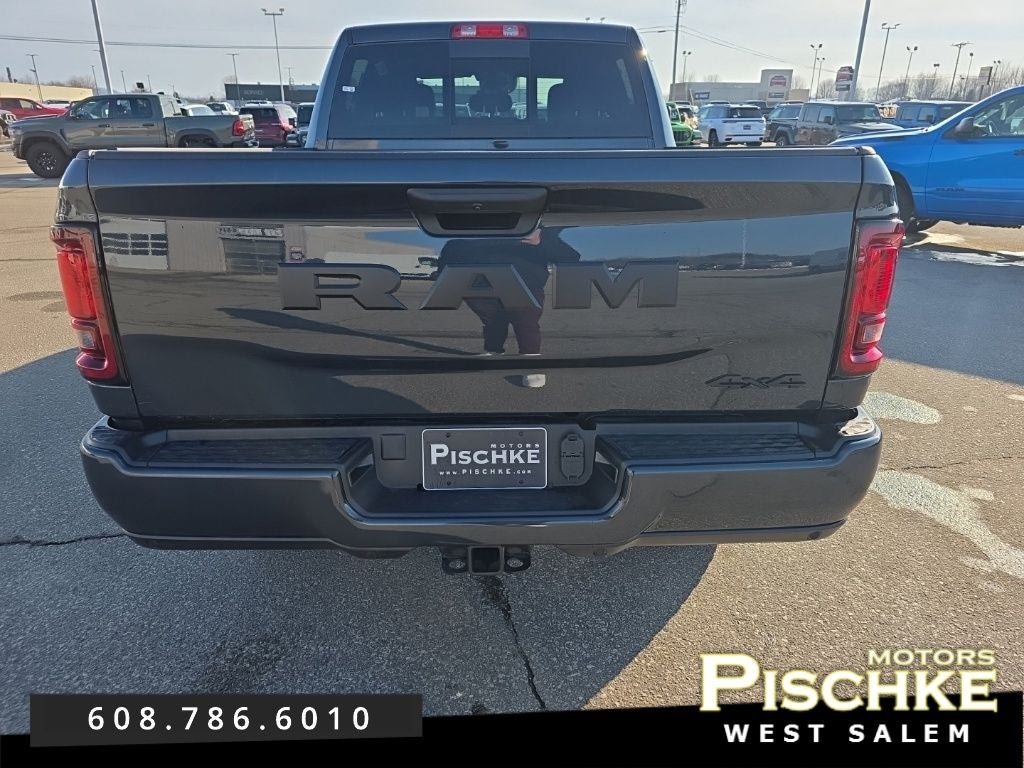 2026 RAM Ram 2500 RAM 2500 BLACK EXPRESS CREW CAB 4X4 6'4' BOX