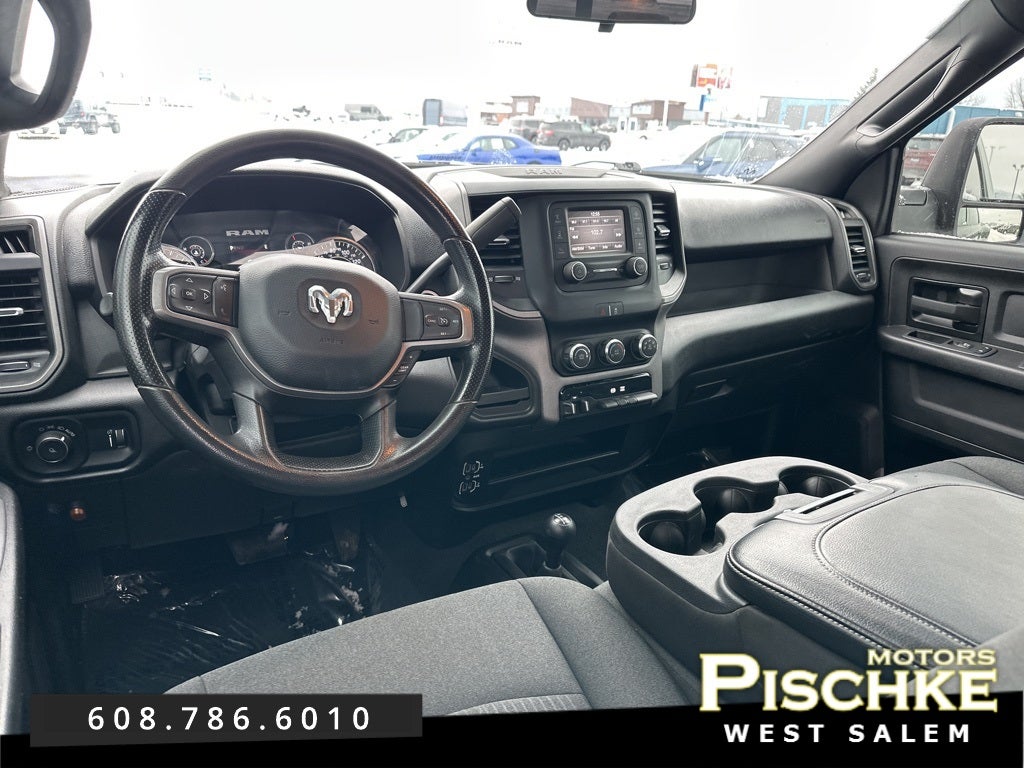 2023 RAM 3500 Tradesman Crew Cab 4x4 8' Box