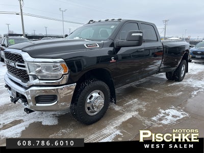 2023 RAM 3500 Tradesman Crew Cab 4x4 8' Box