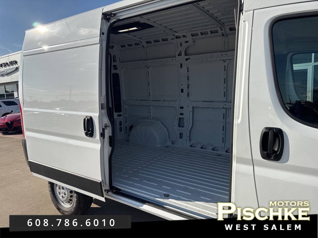 2025 RAM ProMaster 1500 Cargo Van Tradesman High Roof 136' WB w/Pass Seat