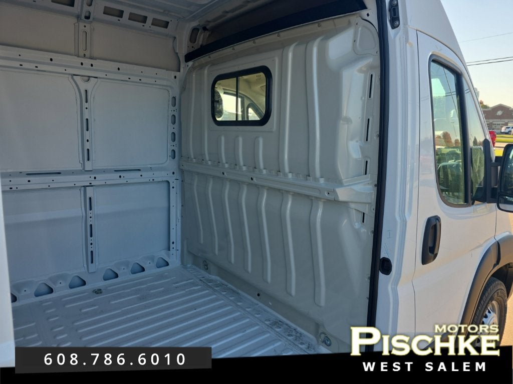 2027 RAM ProMaster Cargo Van Tradesman