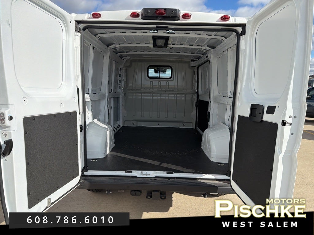 2025 RAM ProMaster 2500 Cargo Van SLT Low Roof 136' WB