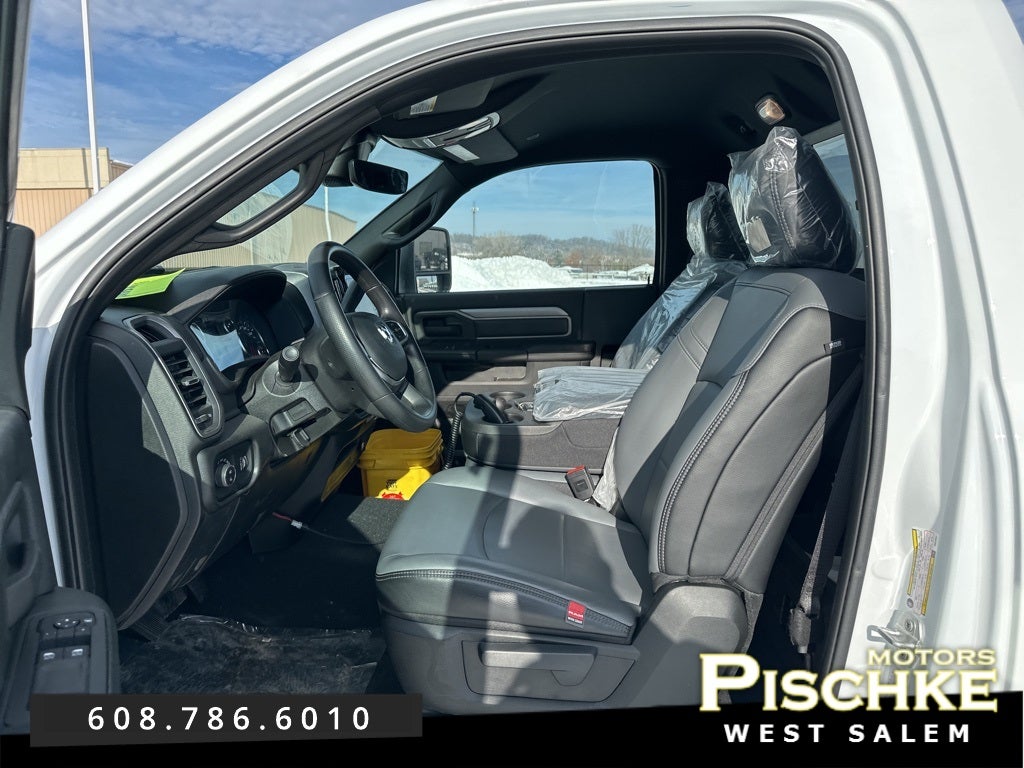 2025 RAM 2500 Tradesman Regular Cab 4x4 8' Box