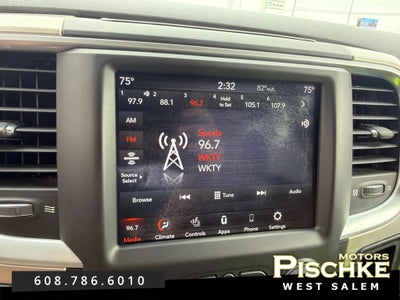2020 RAM 1500 Classic SLT Crew Cab 4x4 5'7' Box