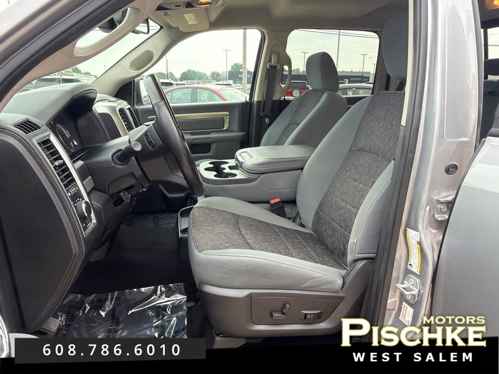 2020 RAM 1500 Classic SLT Crew Cab 4x4 5'7' Box