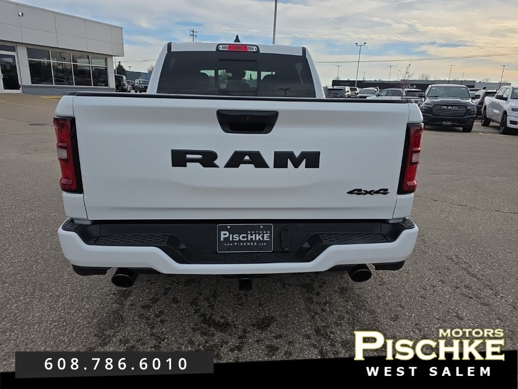 2026 RAM Ram 1500 RAM 1500 EXPRESS CREW CAB 4X4 5'7' BOX