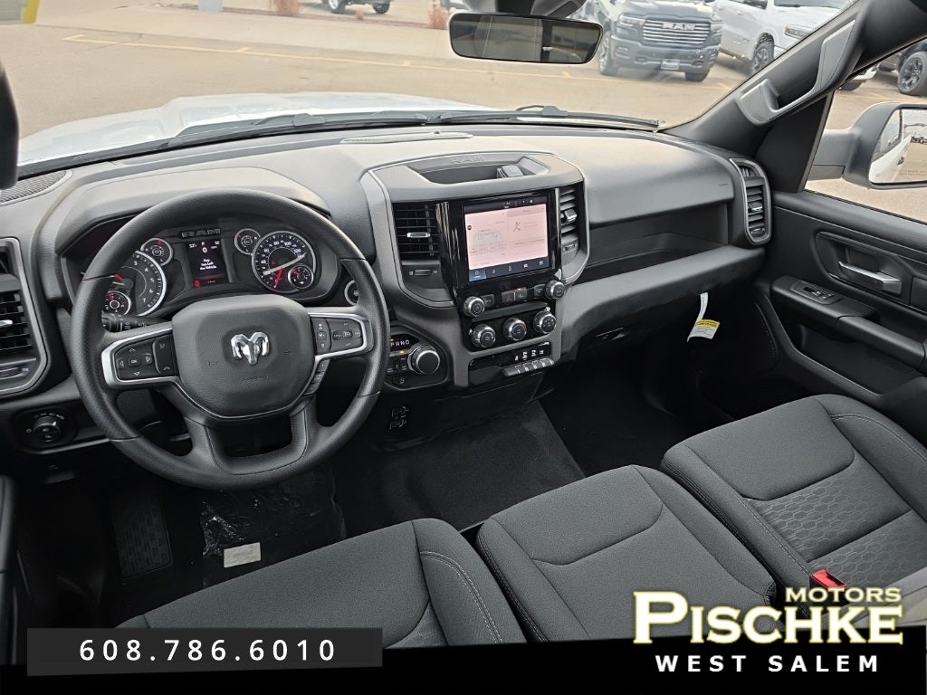 2026 RAM Ram 1500 RAM 1500 EXPRESS CREW CAB 4X4 5'7' BOX