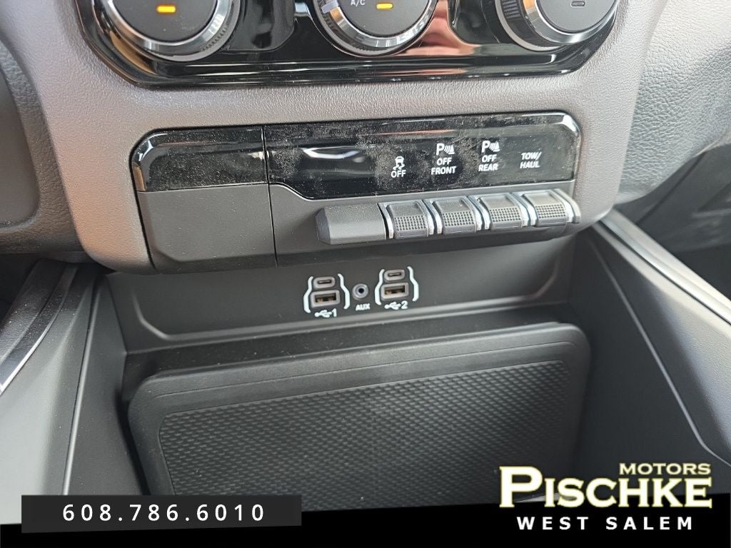 2026 RAM Ram 1500 RAM 1500 EXPRESS CREW CAB 4X4 5'7' BOX