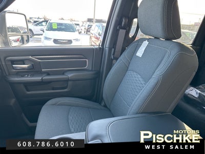 2025 RAM 2500 Big Horn Crew Cab 4x4 6'4' Box