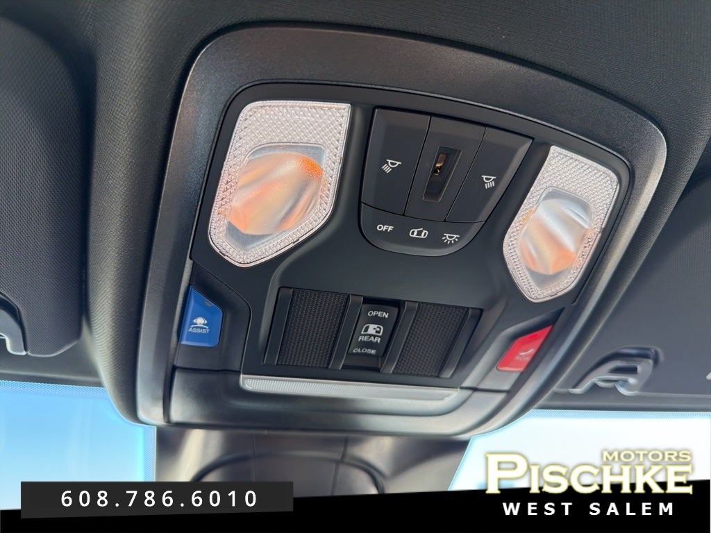 2025 RAM 2500 Tradesman Crew Cab 4x4 8' Box