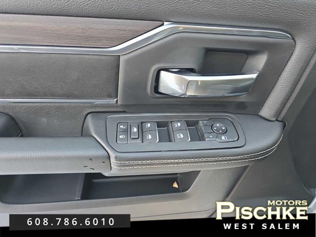 2026 RAM Ram 5500 Chassis Cab RAM 5500 BIG HORN CHASSIS CREW CAB 4X4 84' CA