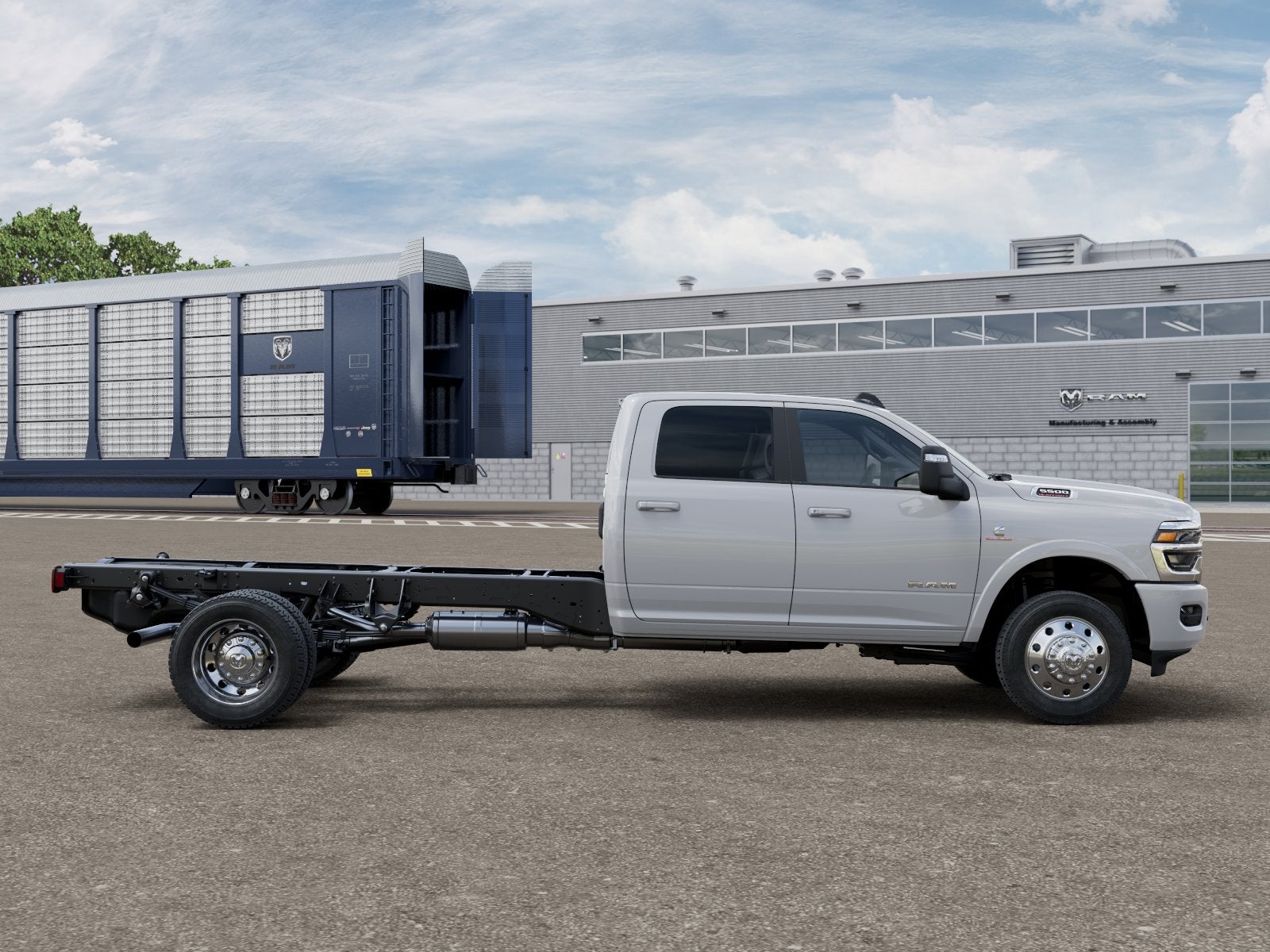 2026 RAM Ram 5500 Chassis Cab RAM 5500 BIG HORN CHASSIS CREW CAB 4X4 84' CA