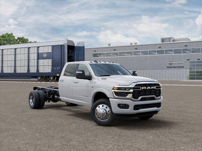 2026 RAM Ram 5500 Chassis Cab RAM 5500 BIG HORN CHASSIS CREW CAB 4X4 84' CA