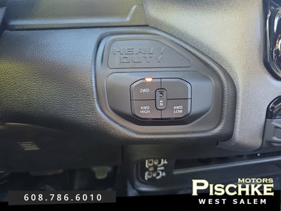 2027 RAM Ram 3500 Chassis Cab RAM 3500 TRADESMAN CREW CAB CHASSIS 4X4 60' CA