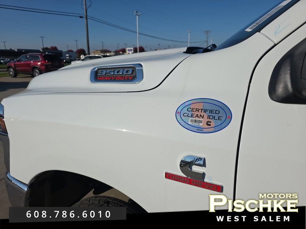 2027 RAM Ram 3500 Chassis Cab RAM 3500 TRADESMAN CREW CAB CHASSIS 4X4 60' CA